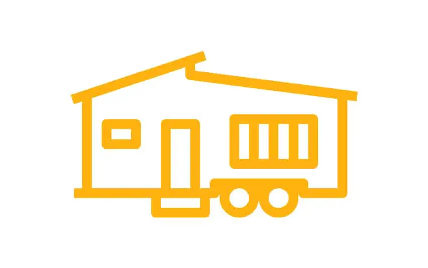 Terrain en Bretagne avec mobil-home installé et vue sur la campagne